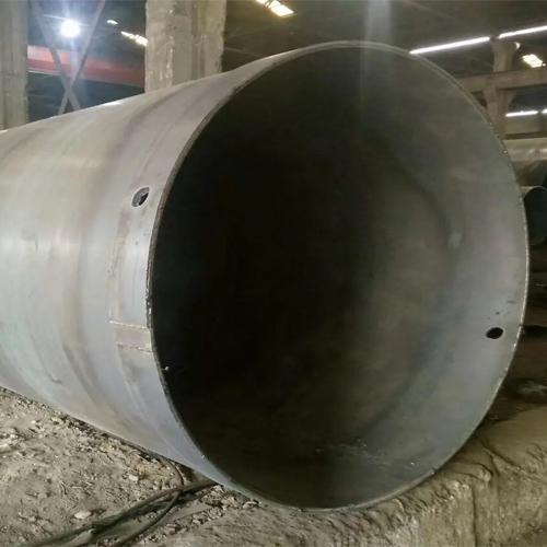 选择阿克苏钢护筒的材质时，主要考虑哪些因素